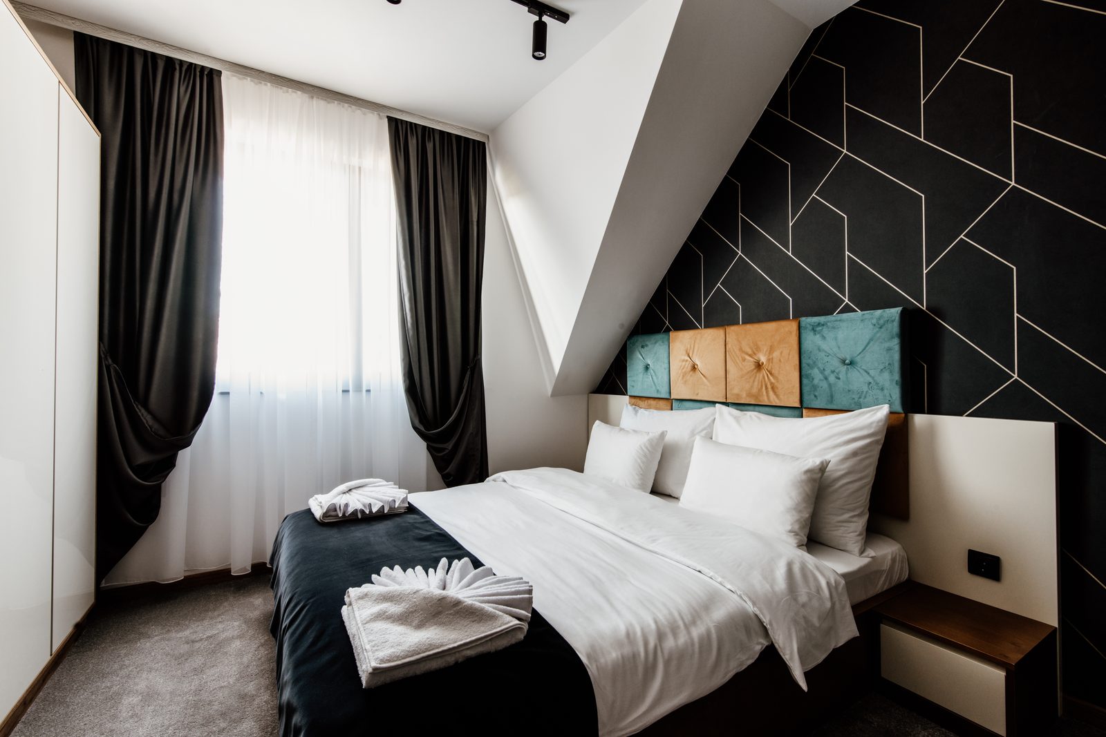 Kamar 104