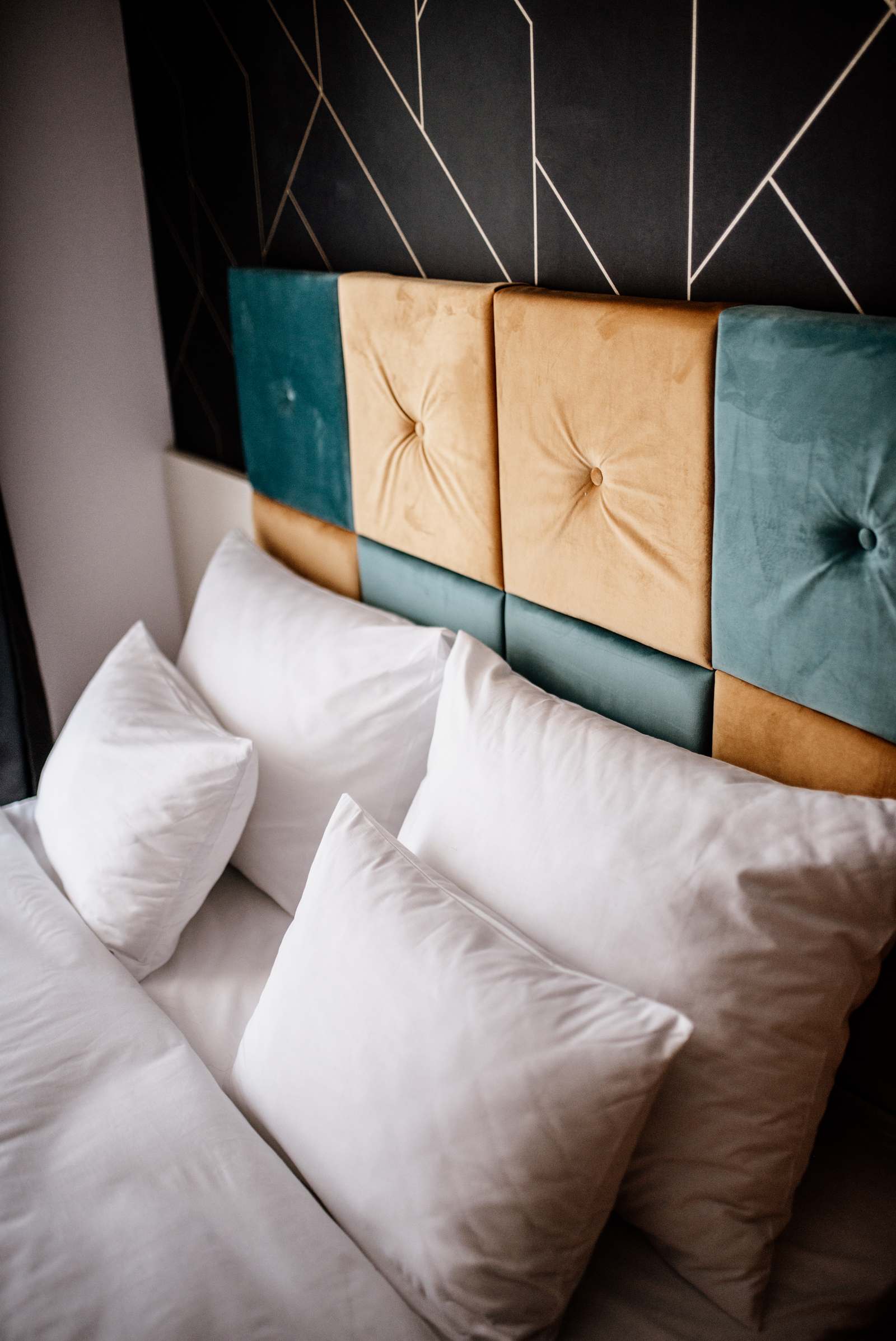 Kamar 105