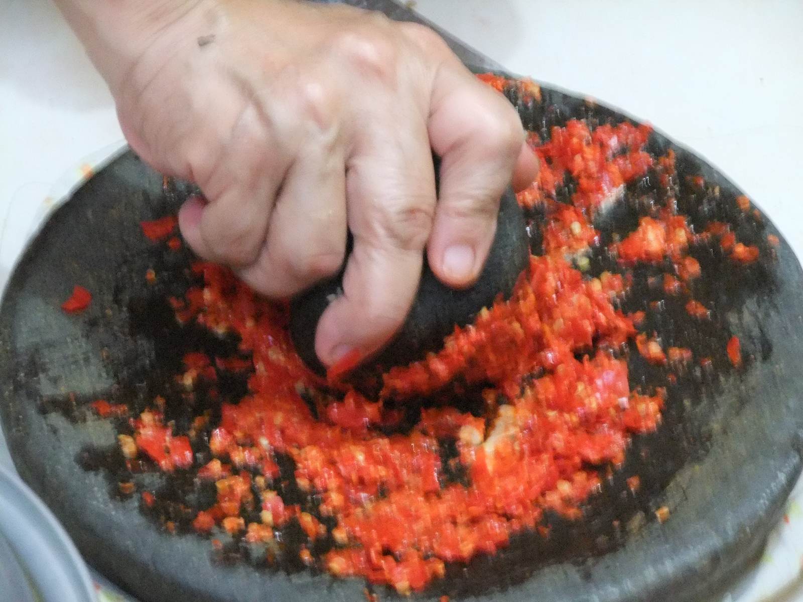 Racikan sambal dadakan